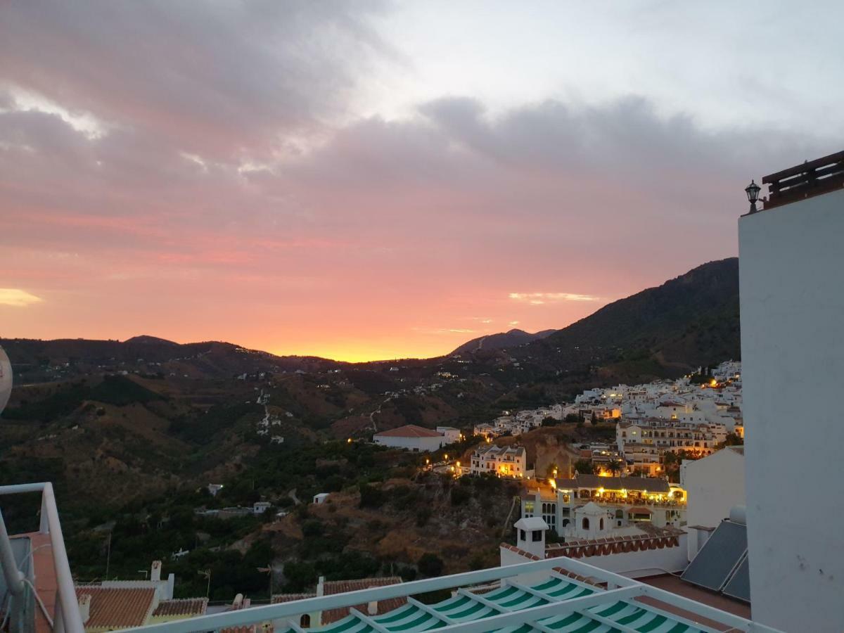 Apartamentos Alma Y Lola Frigiliana Kültér fotó